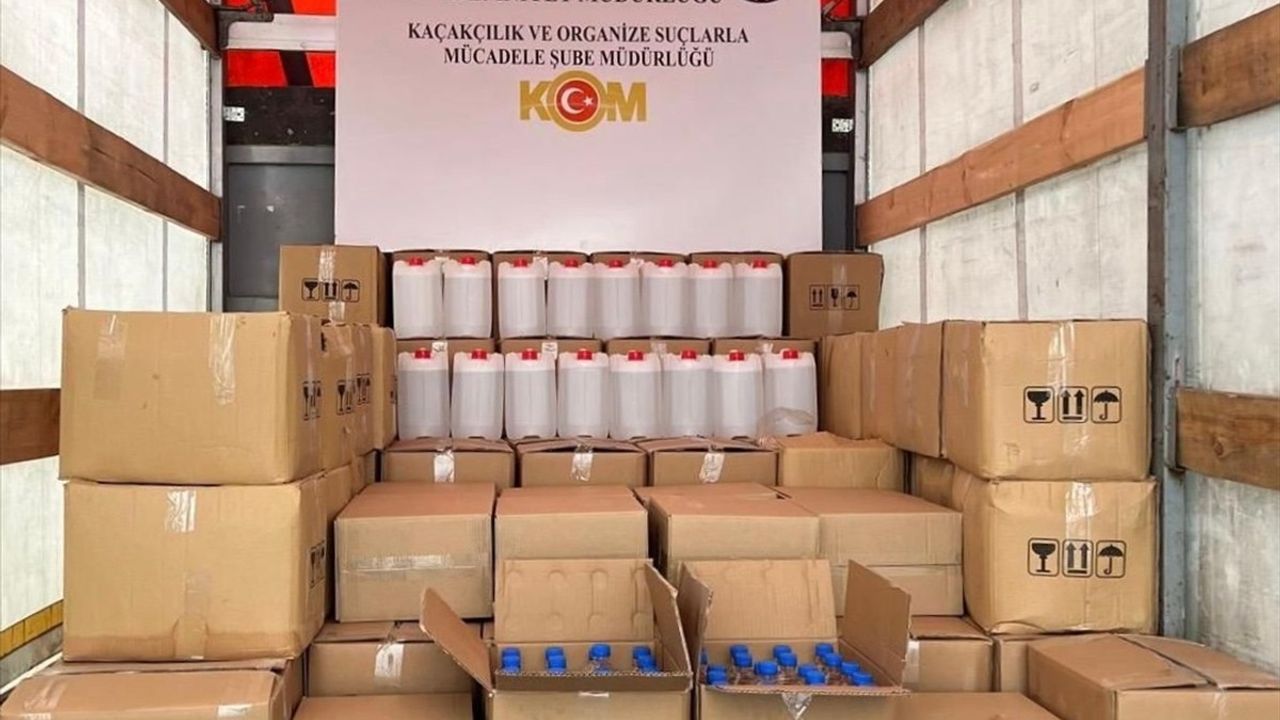 Samsun'da 2 Ton Etil Alkol Operasyonu: 1 Gözaltı