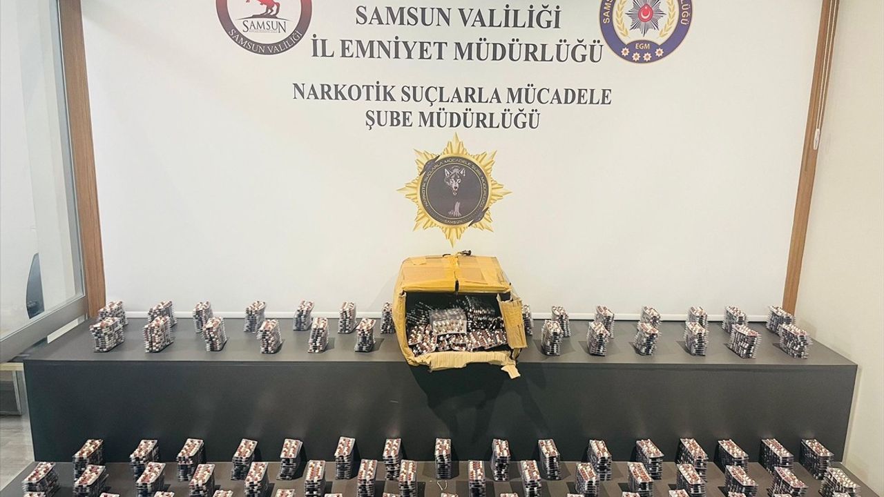 Samsun'da Uyuşturucu Operasyonu: 15 Bin 148 Sentetik Ecza Hapı Ele Geçirildi