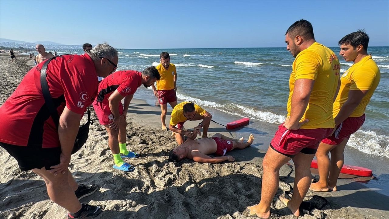 Samsun'daki Cankurtaranlar Yaz Sezonunda 293 Kişiyi Kurtardı