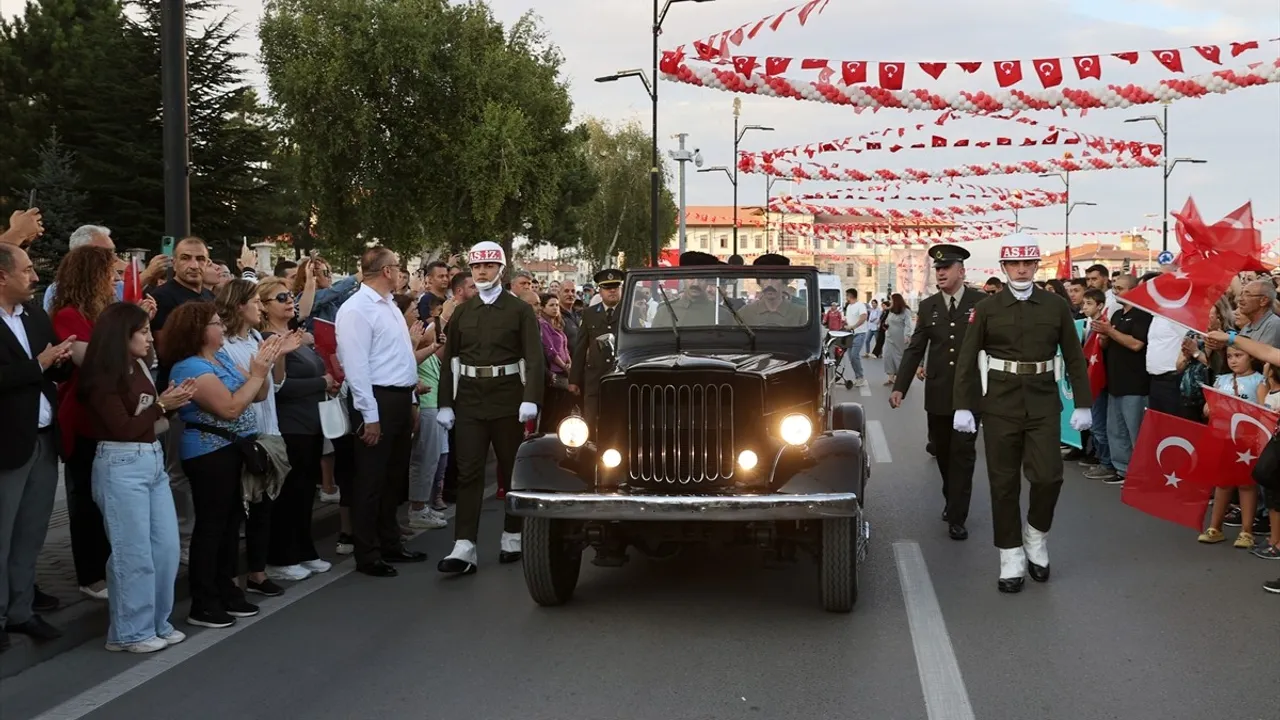 Sivas Kongresi'nin 105. Yıl Dönümünde Atatürk'ün Gelişi Canlandırıldı