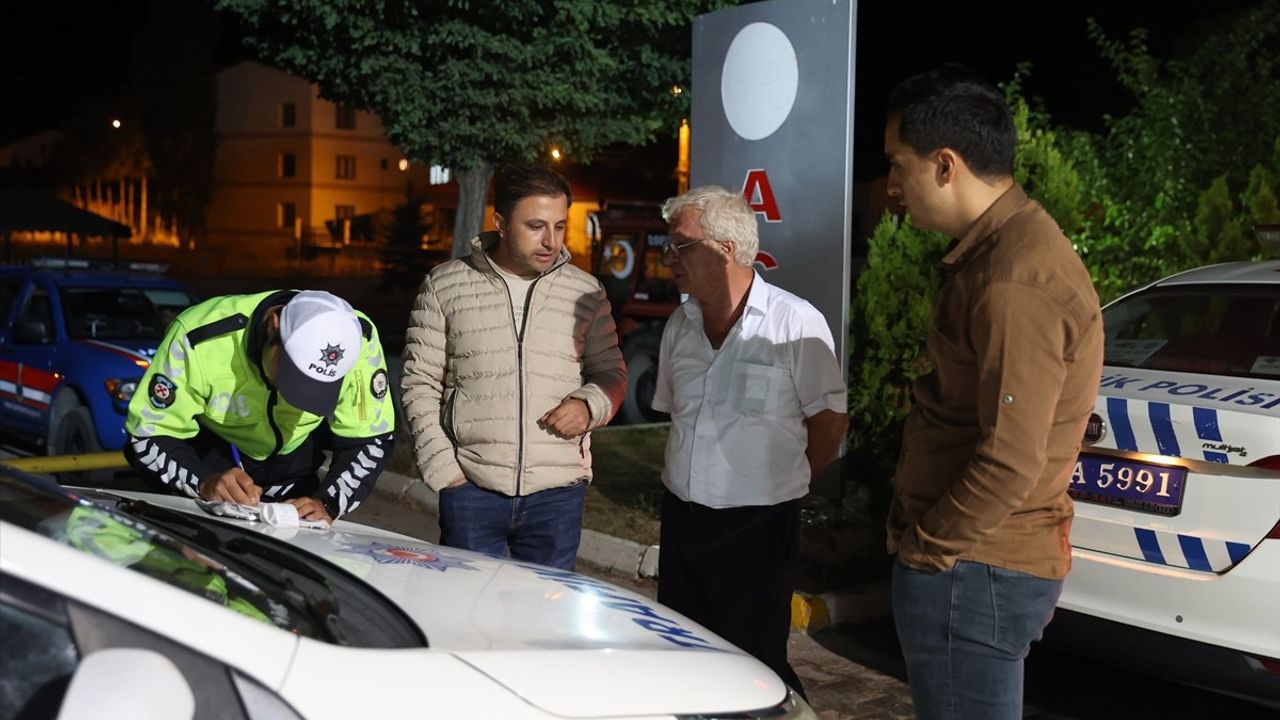 Sivas'ta Yolcu Otobüsü Devrildi, Yaralılar Taburcu Edildi