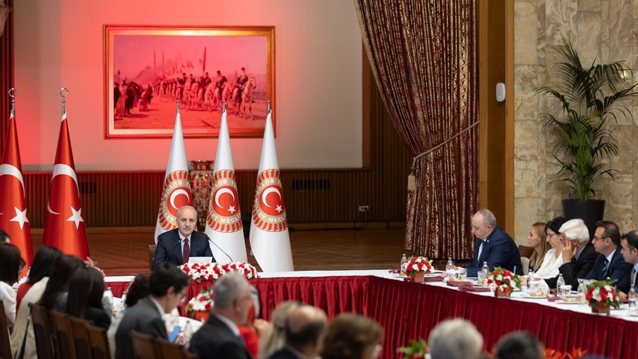 TBMM Başkanı Kurtulmuş'tan 28. Dönem Yasama Yılı Değerlendirmesi