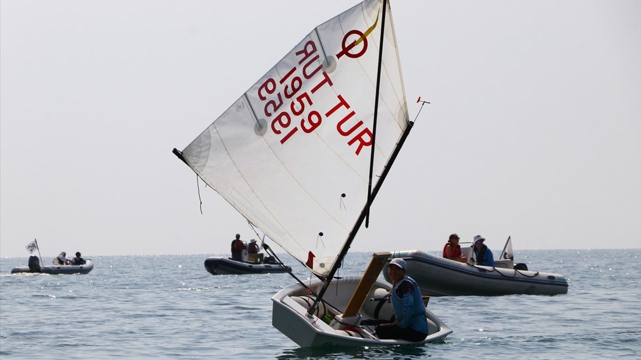 Tekirdağ'da 7. Cherry Cup Yelken Yarışı Heyecanı