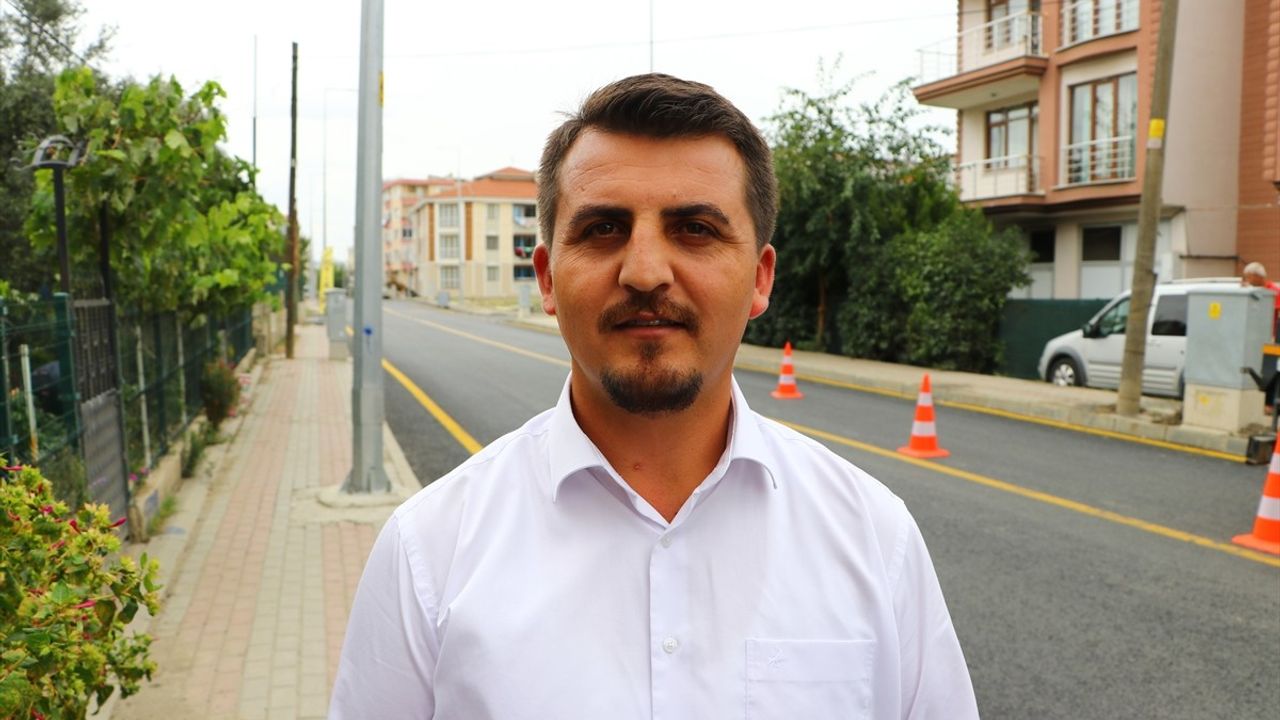 Tekirdağ'da Elektrik Direğindeki Kumru Yuvası İçin Çalışmalar Durduruldu