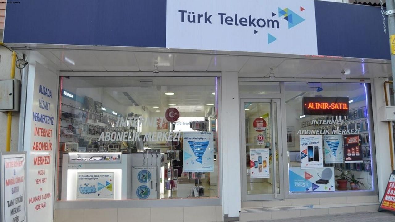 Türk Telekom Sınavsız, KPSS'siz Yüksek Maaşlı Personel Alımı Başladı: 5 Farklı Alanda Güncel İş İlanları ve Başvuru Şartları