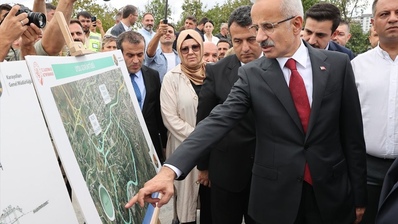 Ulaştırma ve Altyapı Bakanı Uraloğlu, Samsun'daki Yol Projelerini İnceledi