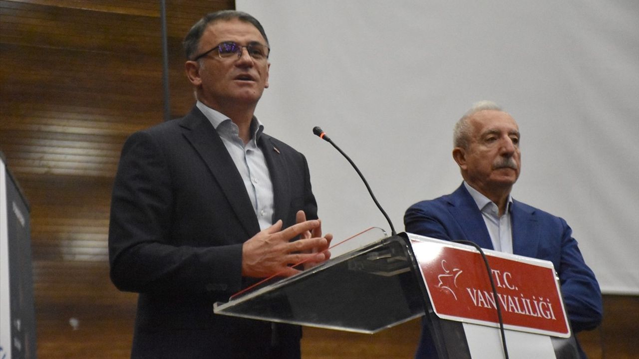 Van'da 'Sesler ve Yüzler' Filmi Gösterimi Gerçekleşti