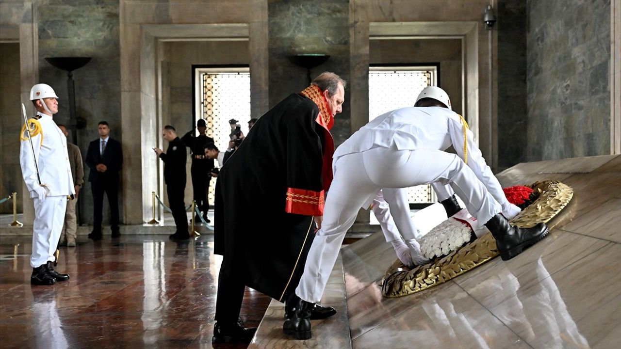 Yargıtay Üyeleri Anıtkabir'i Ziyaret Etti