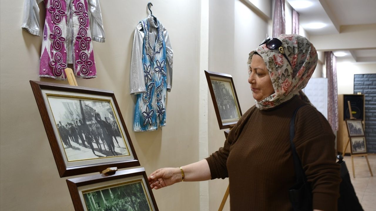 Adana'da Şir Muhammed Bek'in Kitabı Tanıtıldı