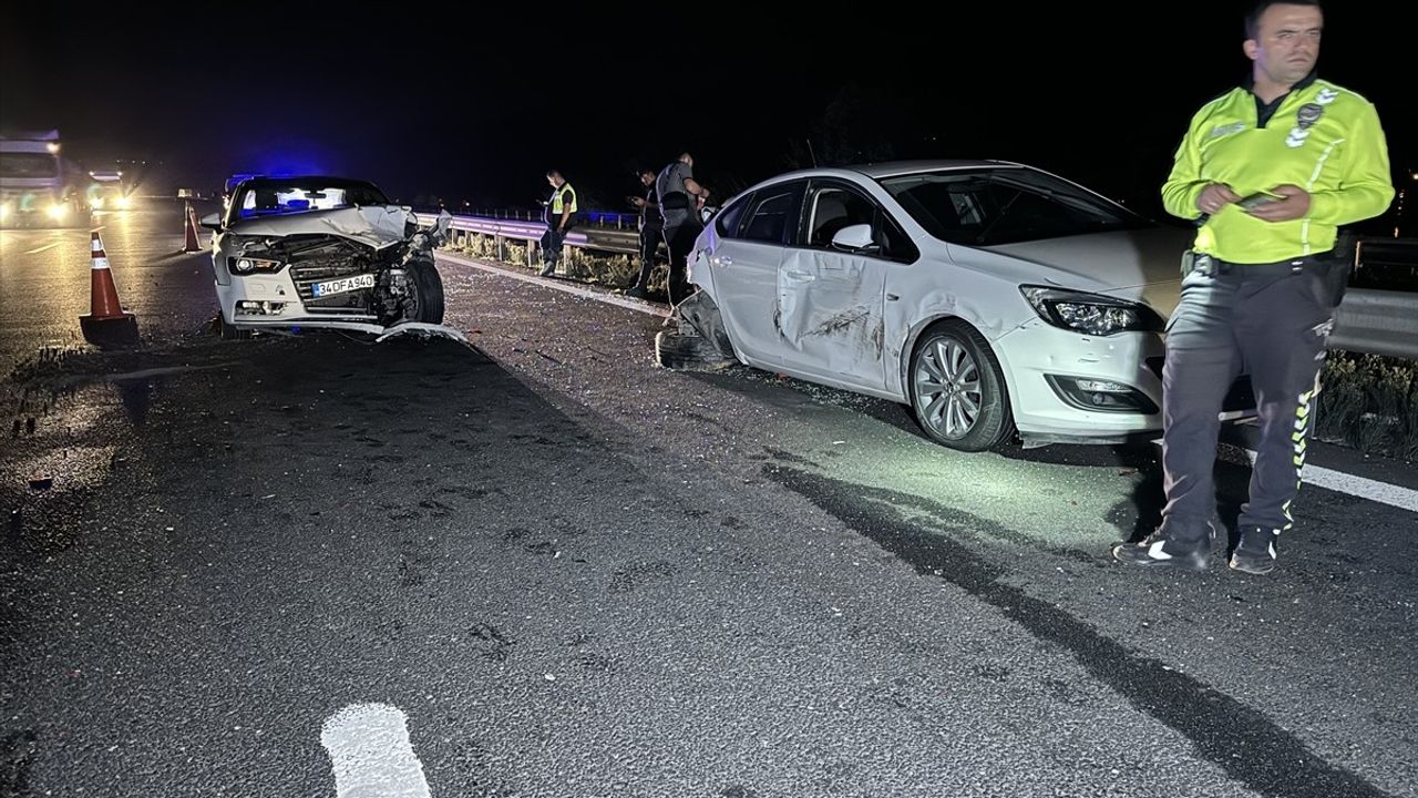 Anadolu Otoyolu'nda Zincirleme Kaza: 5 Yaralı