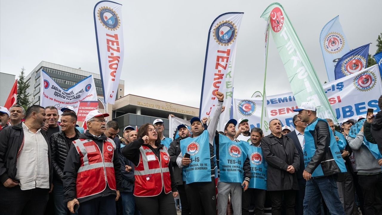 Ankara'da Emek Buluşması Mitingi: TÜRK-İŞ, Çalışanların Sesini Yükseltiyor