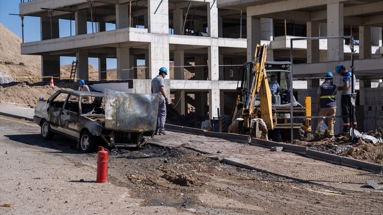 Ankara'da İnşaat Alanında Doğal Gaz Kaçağı Söndürüldü