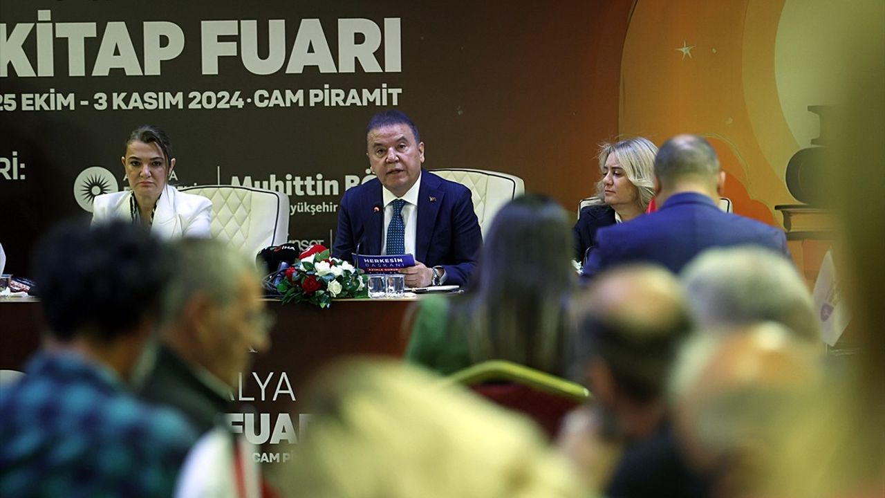 Antalya'da 14. Kitap Fuarı Hızla Yaklaşıyor