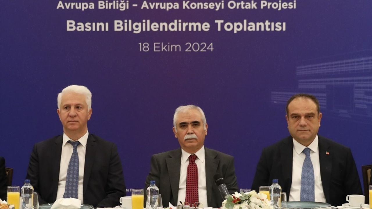 AYM Başkanı Kadir Özkaya'dan HDP Kapatma Davasına İlişkin Açıklamalar