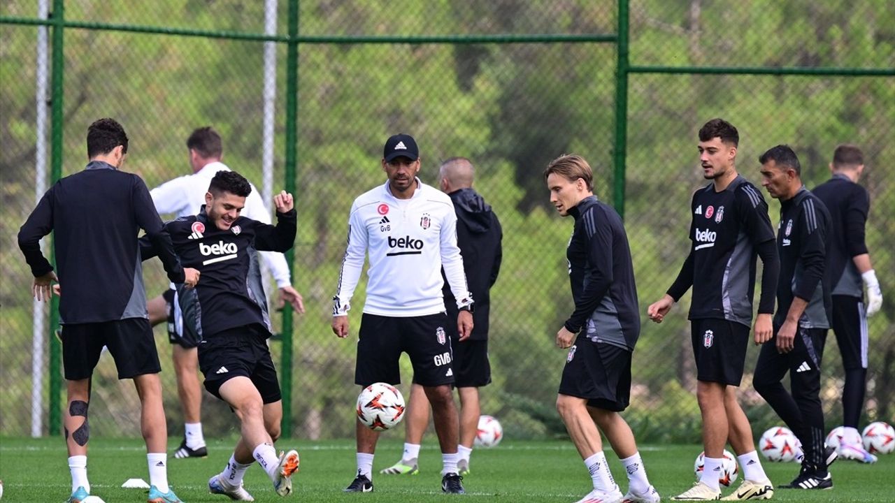 Beşiktaş'ın Eintracht Frankfurt Maçı İçin Hazırlıkları Tamamlandı