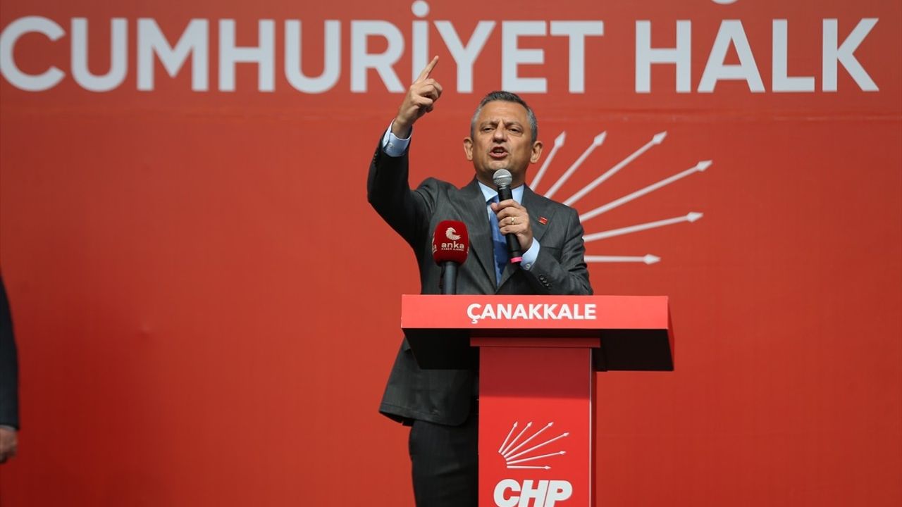 CHP Genel Başkanı Özel, Çanakkale'de Halkla Buluştu