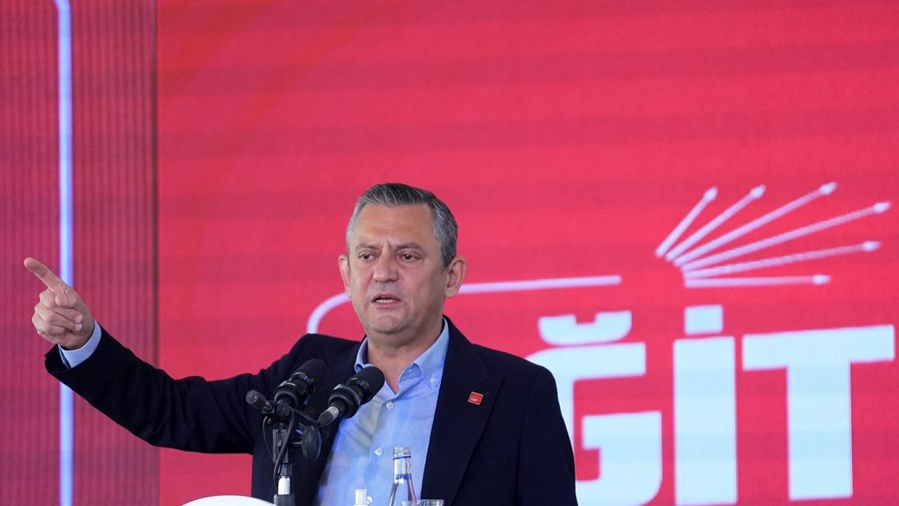 CHP Genel Başkanı Özgür Özel'den Eğitimde Reform Vurgusu