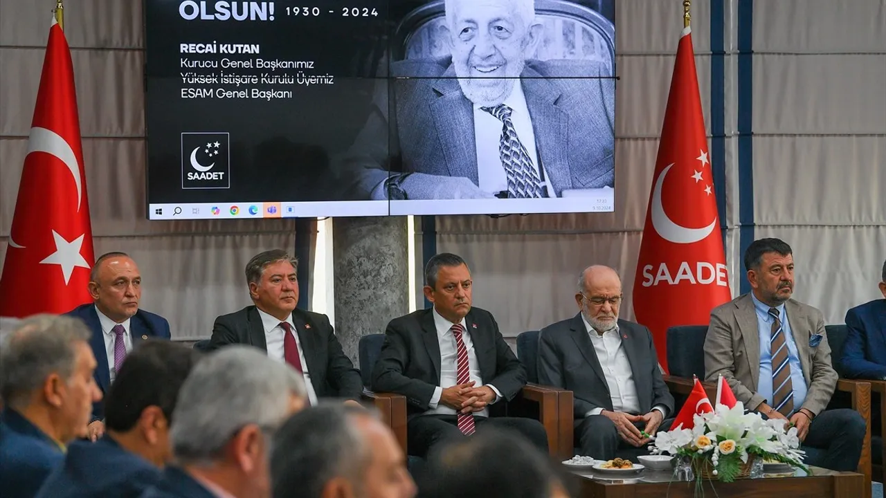 CHP Genel Başkanı Özgür Özel'den Saadet Partisi'ne Taziye Ziyareti