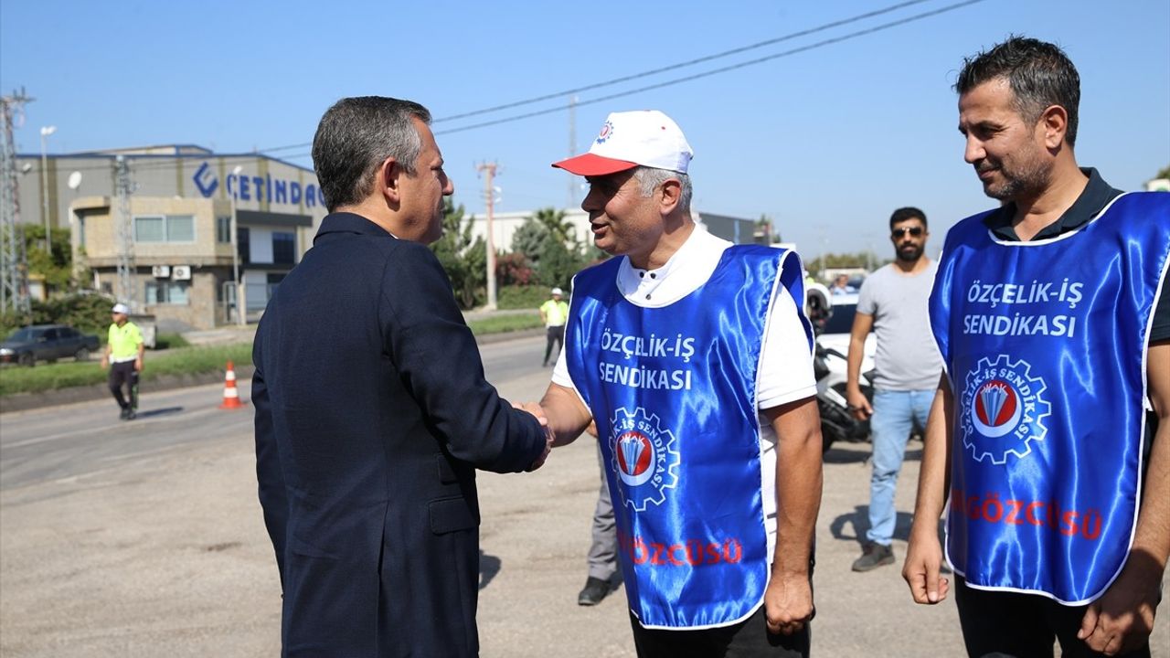 CHP Genel Başkanı Özgür Özel, Hatay'da Metal İşçilerini Ziyaret Etti