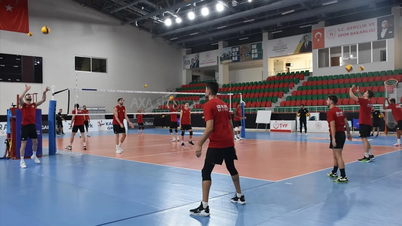 Cizre Belediyespor Erkek Voleybol Takımı, Play-Off Hedefiyle Yeni Sezona Girdi