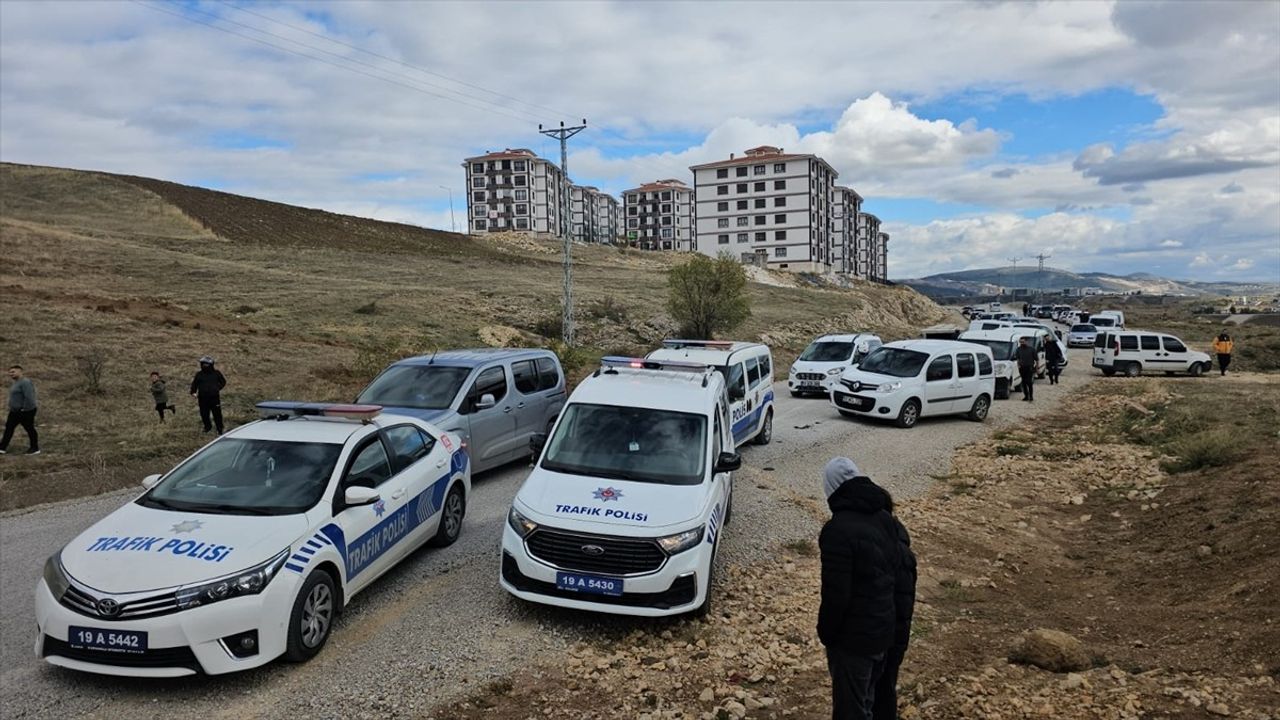 Çorum'da Polis Aracı Kaza Yaptı: İki Polis Yaralı