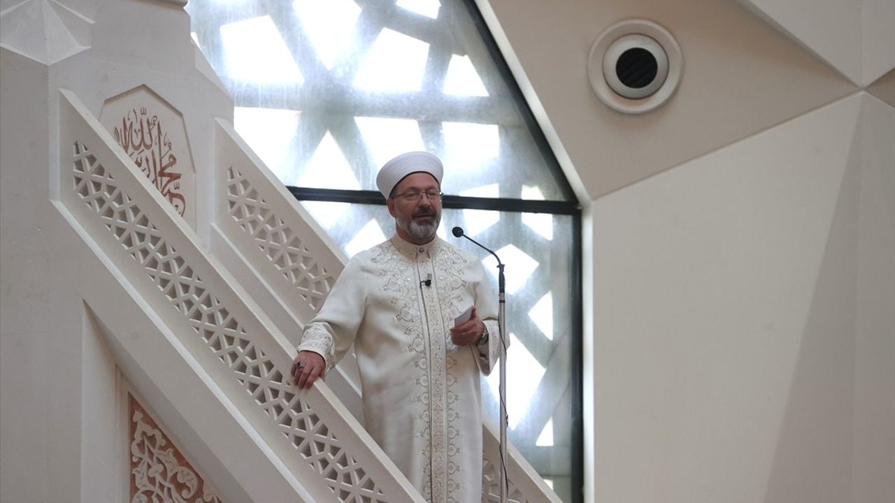 Diyanet İşleri Başkanı Erbaş: Unutmanın En Kötüsü Rabb'i Unutmaktır