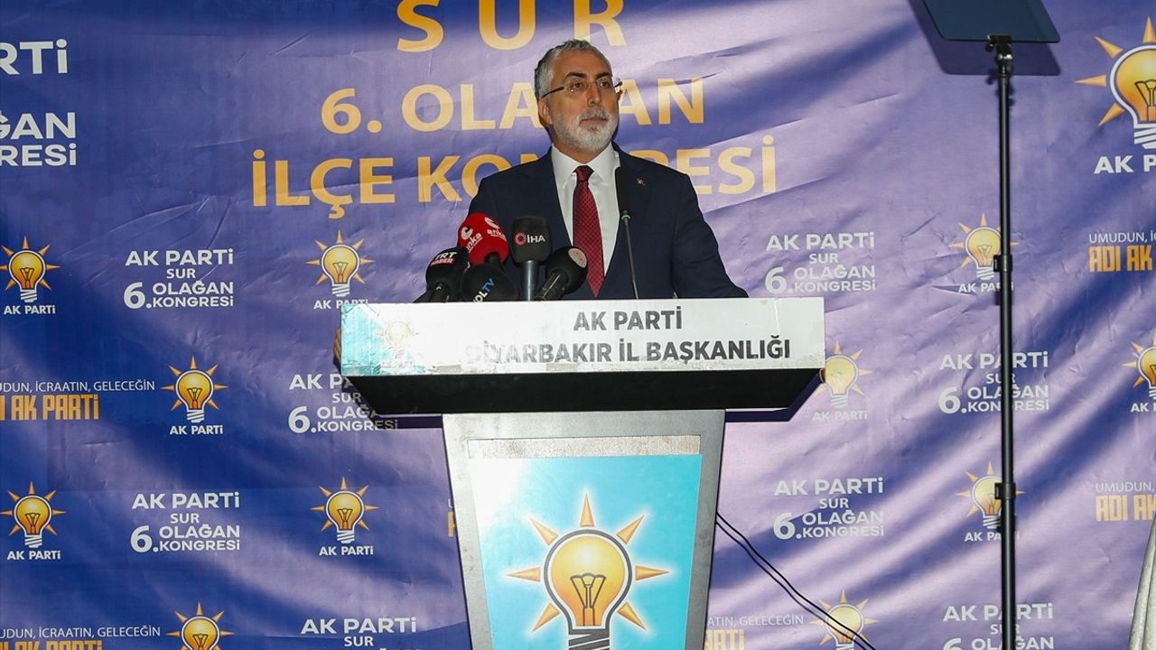 Diyarbakır'da AK Parti Sur İlçe Kongresi'nde Vurucu Mesajlar