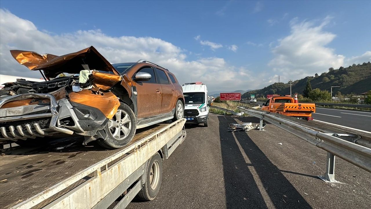 Düzce'de Zincirleme Trafik Kazası: 4 Yaralı