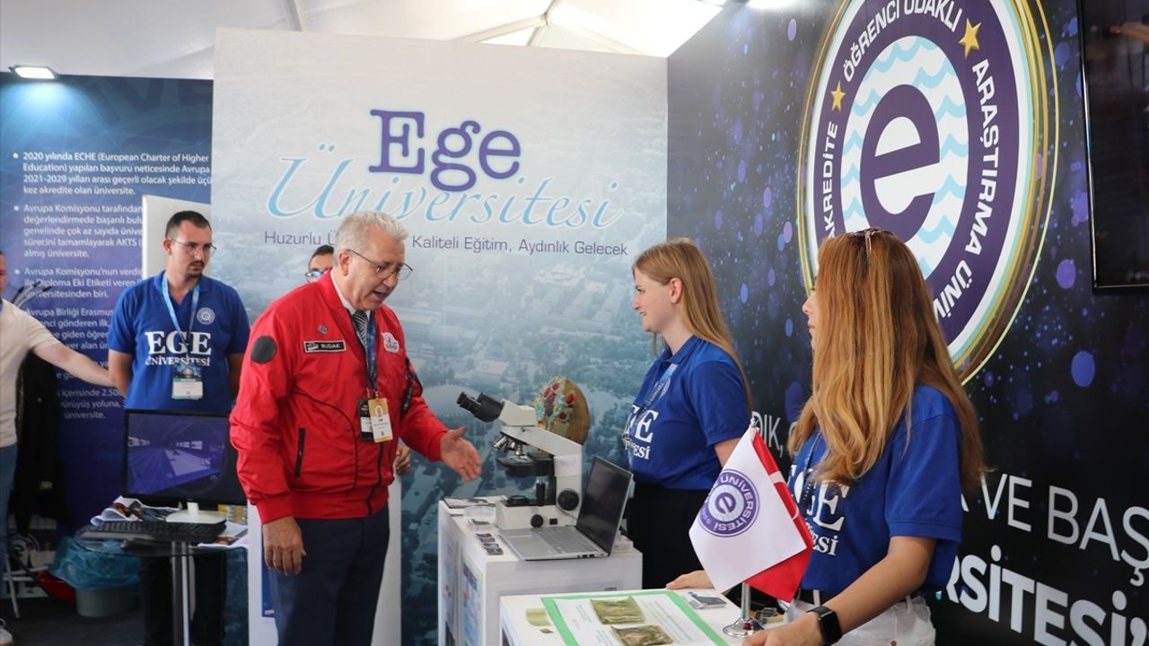 Ege Üniversitesi Rektörü Prof. Dr. Budak, TEKNOFEST Adana'ya Katıldı