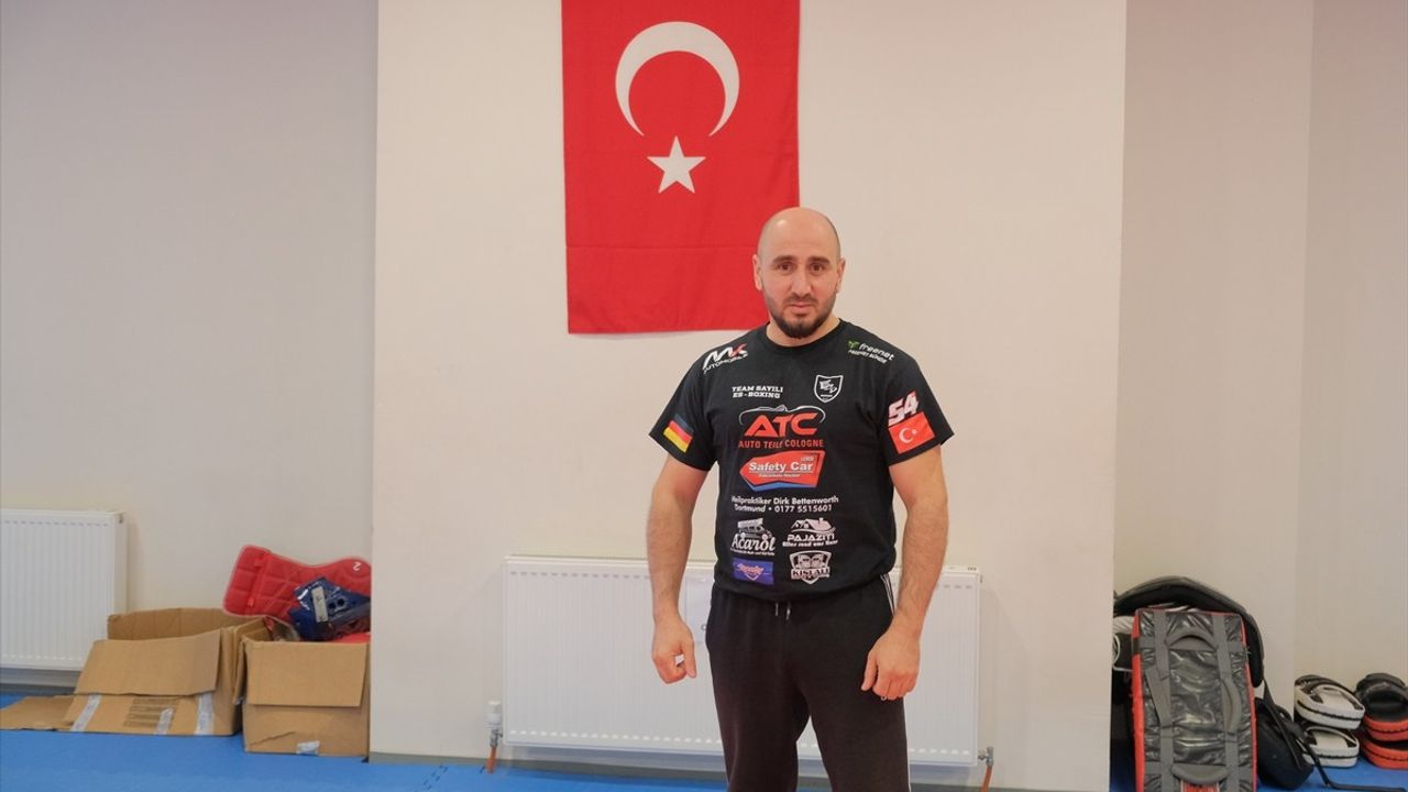 Emre Sayılı, WBF Asya-Avrupa-Türkiye Şampiyonası'nda Kemere Doğru