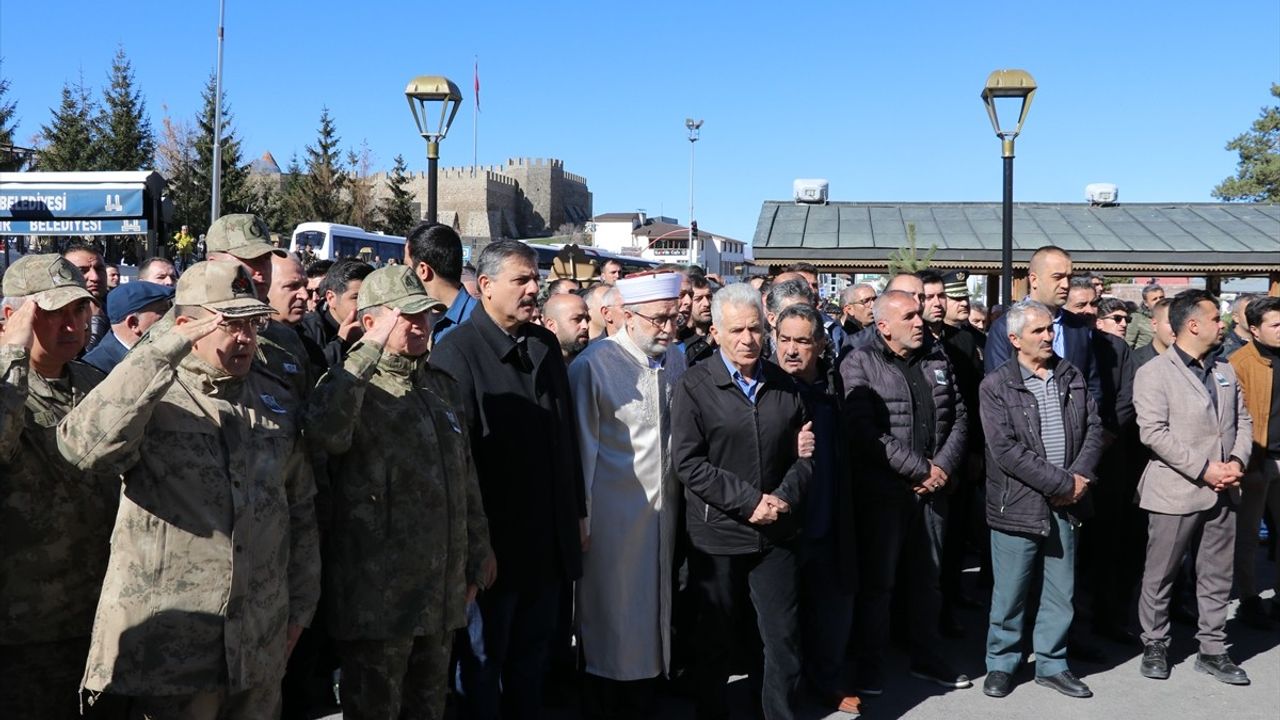 Erzurum'da Üsteğmen Fatih Çelik'in Cenaze Töreni Düzenlendi