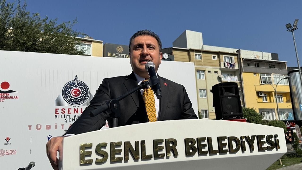 Esenler'de Bilim ve Uzay Şenliği Başladı