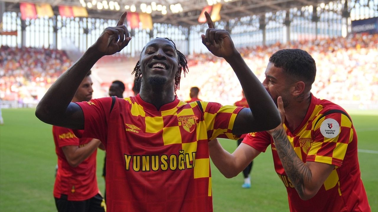 Göztepe, Net Global Sivasspor'u İlk Yarıda Üstünlükle Geçti