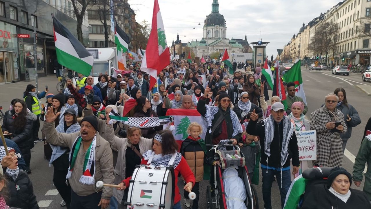 İsveç'te Gazze ve Lübnan İçin Protesto Gösterisi