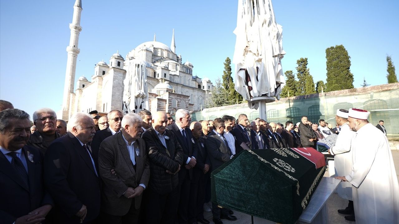 İYİ Parti Genel Başkanı Dervişoğlu, Mehmet Gül'ün Cenaze Törenine Katıldı