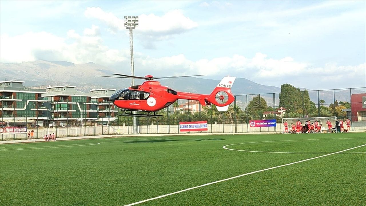 İzmir'de Amatör Lig Maçına Hava Ambulansı Atışı