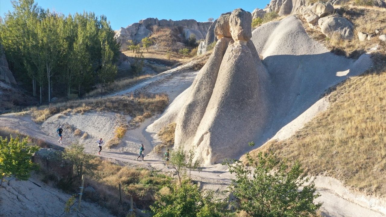 Kapadokya Ultra Trail Koşusu Renkli Görüntülere Sahne Oldu