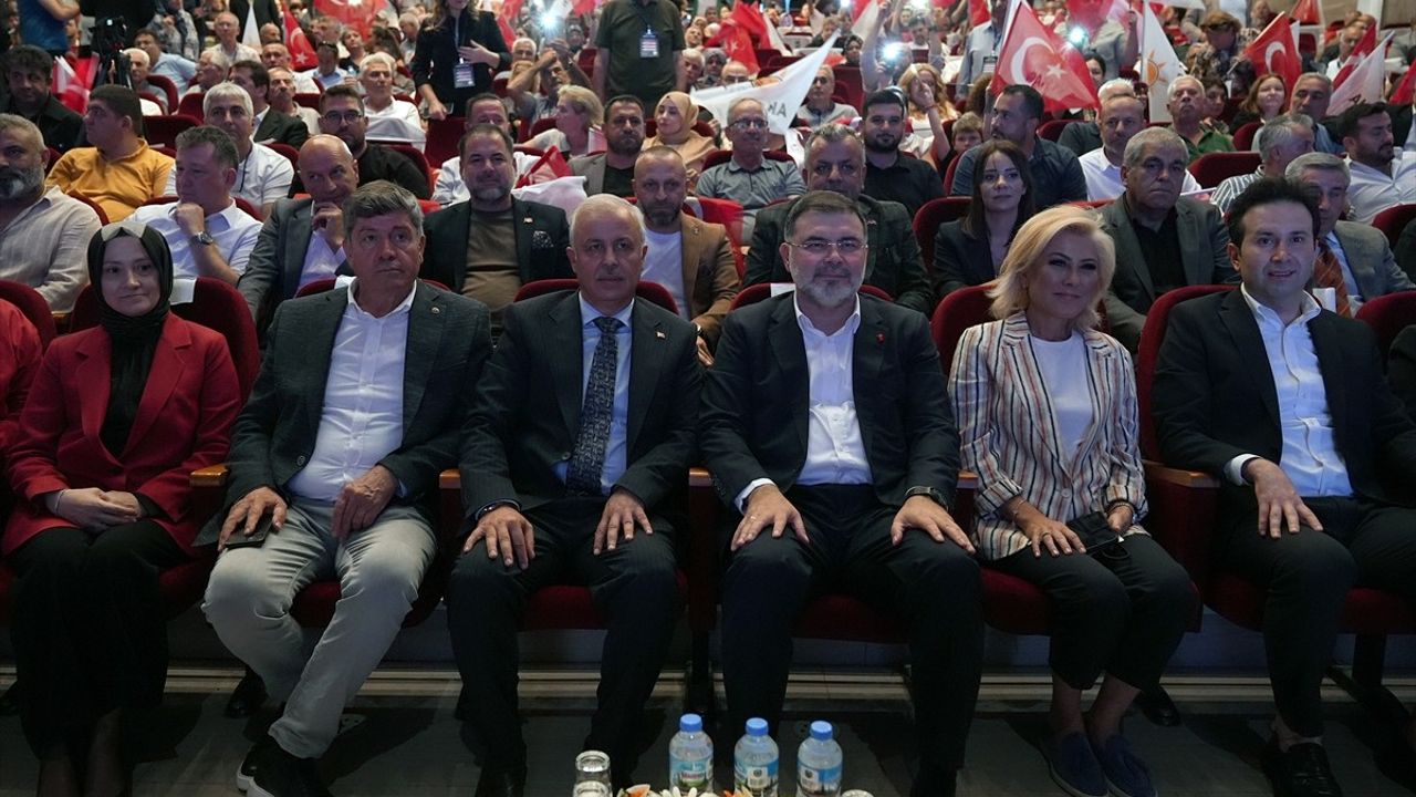 Karşıyaka Stadı İçin İzmir Büyükşehir Belediyesi'ne Çağrı