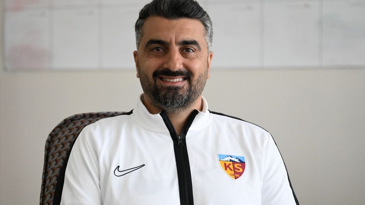 Kayserispor Teknik Direktörü Sinan Kaloğlu, Ligi Üst Sıralarda Bitirme Hedefinde