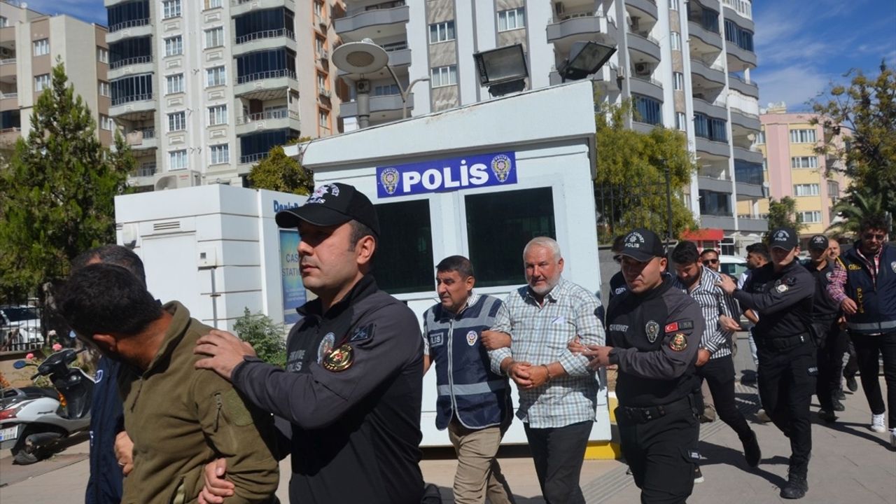 Kilis'te Göçmen Kaçakçılığı Operasyonu: 5 Şüpheli Tutuklandı