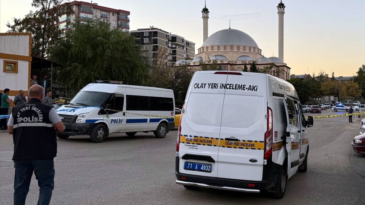 Kırıkkale'de Nişanlısını Yaralayan Kişi İntihar Etti