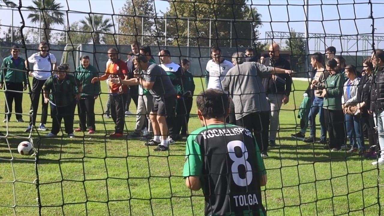 Kocaelispor'dan Özel Gereksinimli Çocuklara Moral Desteği