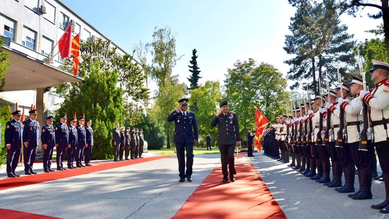 Kuzey Makedonya'da İki Ülke Genelkurmay Başkanları Bir Araya Geldi