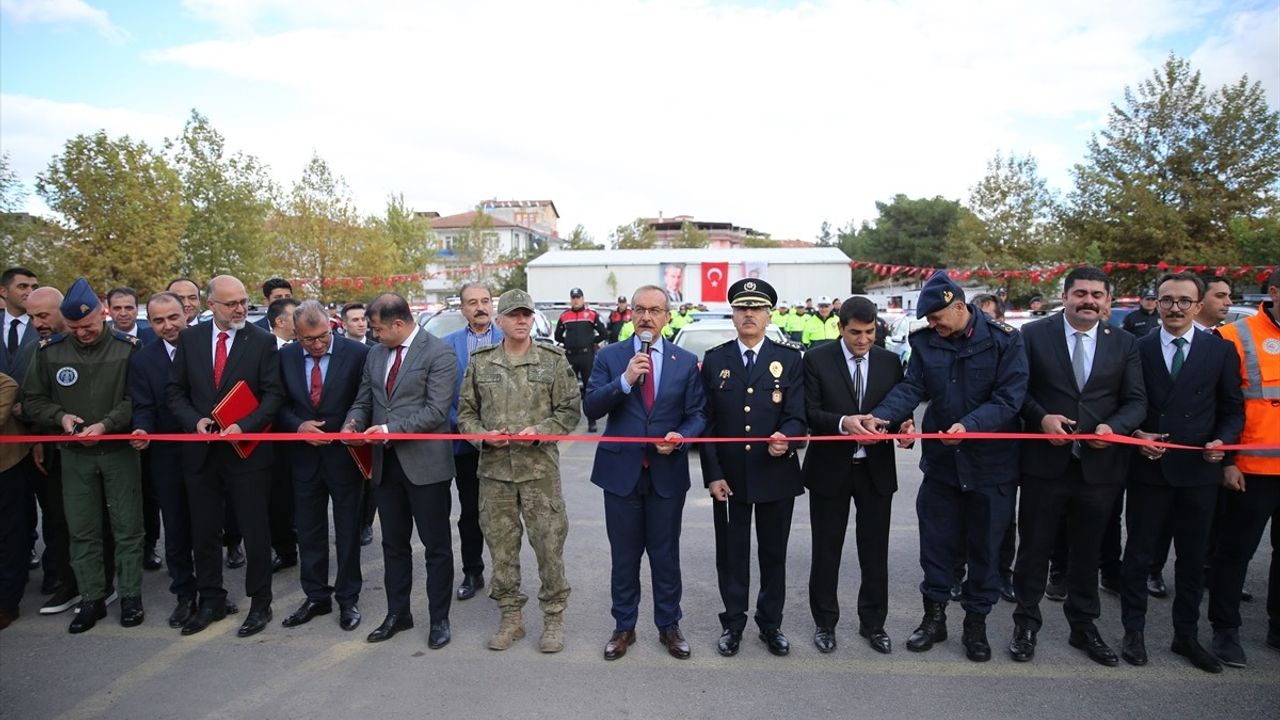 Malatya'da Emniyet ve Jandarma Teşkilatına 80 Araç Teslimi