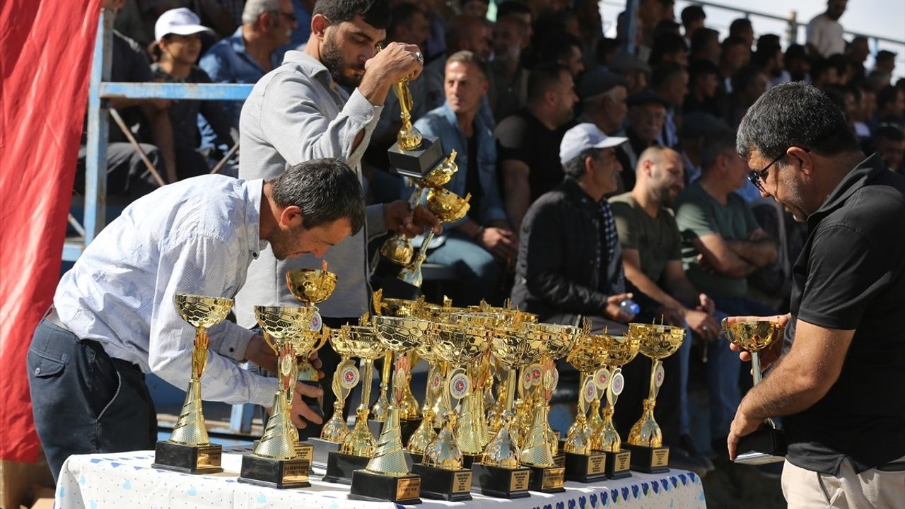 Mardin'de Geleneksel Rahvan At Yarışları'nın 20. Yılı Kutlandı