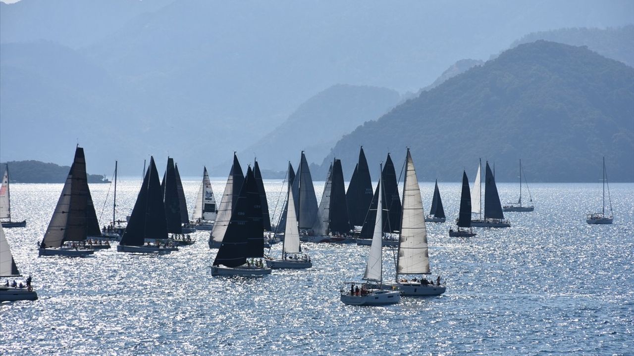 Marmaris'te Uluslararası Yelken Yarışları Sürüyor