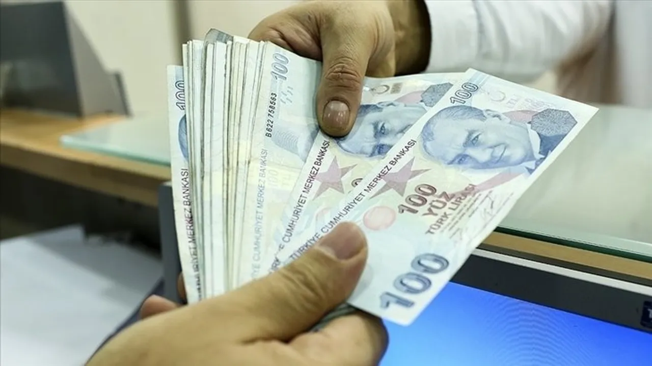 Öğrenciye 7.000 TL destek! 10 ay boyunca her ay başında ödenecek 