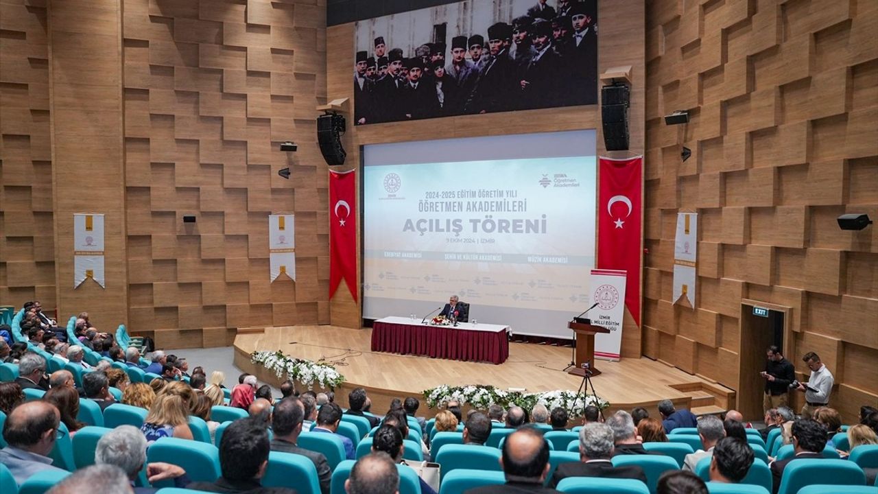 Öğretmenlerin Rolü: Siber ve Cinsel Zorbalığa Karşı Yeni Adımlar