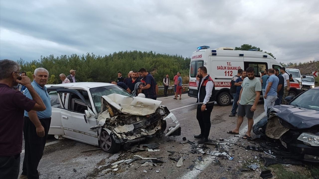 Osmaniye'de Trafik Kazası: 1 Ölü, 1 Yaralı