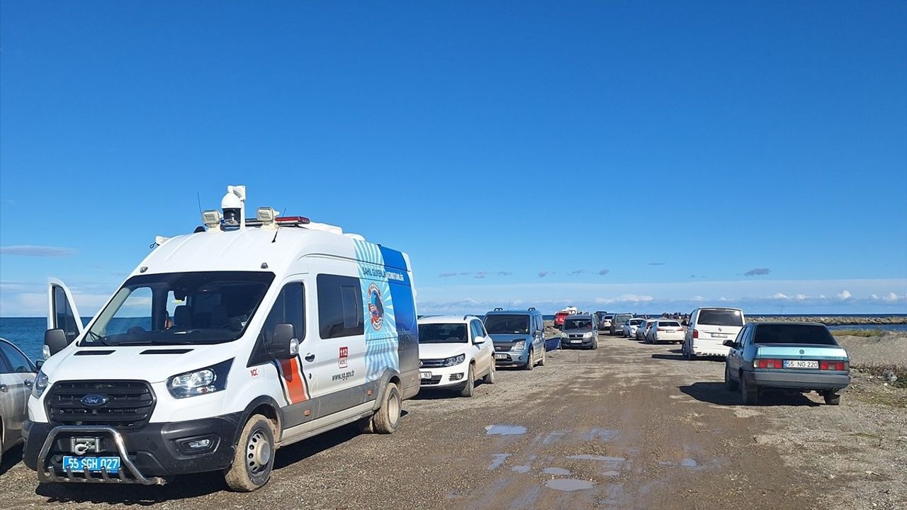 Samsun'da Alabora Olan Kayıkta Kaybolan Balıkçının Cesedi Bulundu